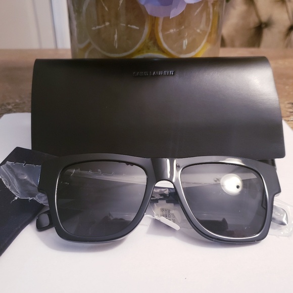 Host Pick♥️YSL SAINT LAURENT Oversized Sunglasses - Picture 6 of 7